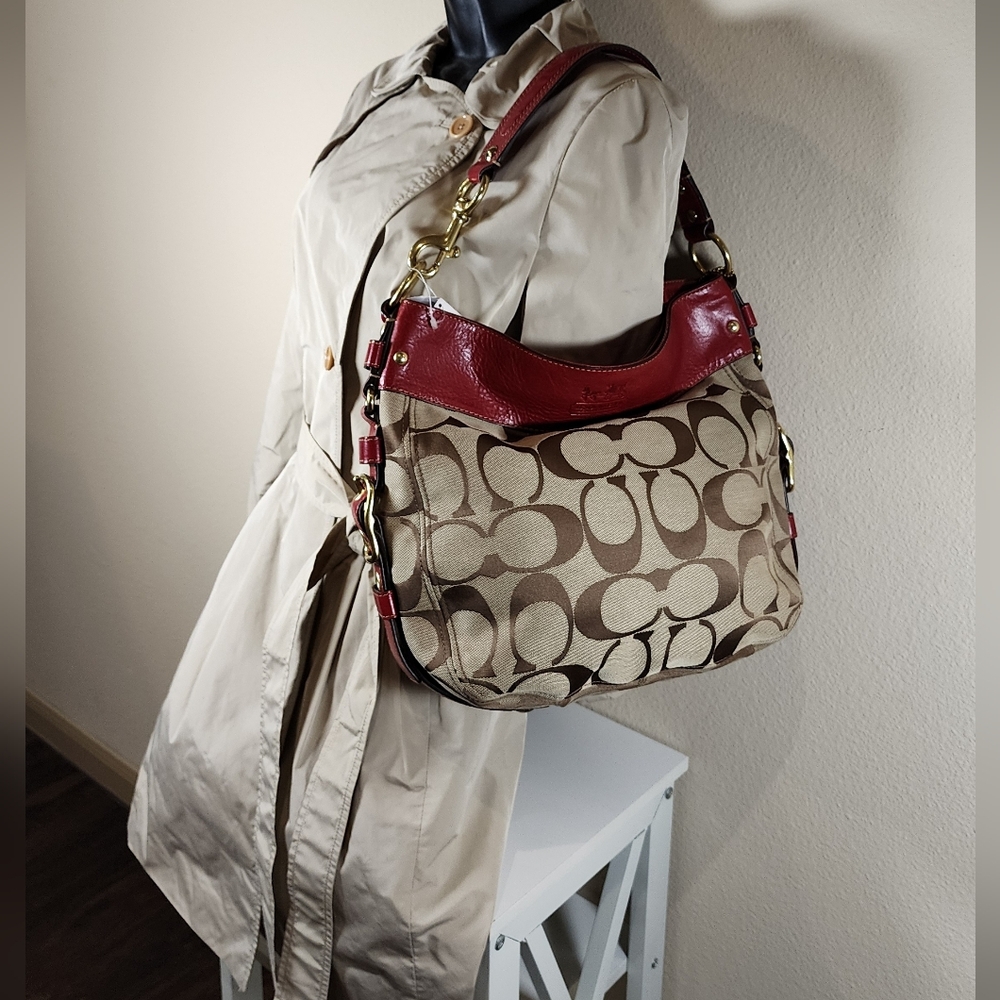 NWT Coach Signature Large Zoe #12674 - Picture 3 of 17
